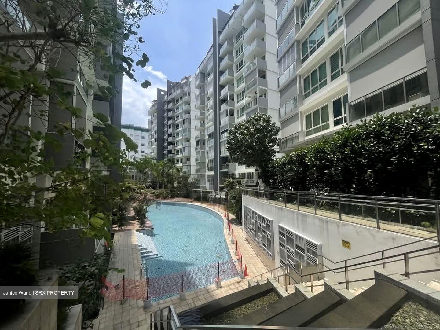 Vacanza @ East (D14), Condominium #549568731